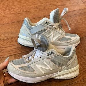 New balance 990 v 5 Size 5